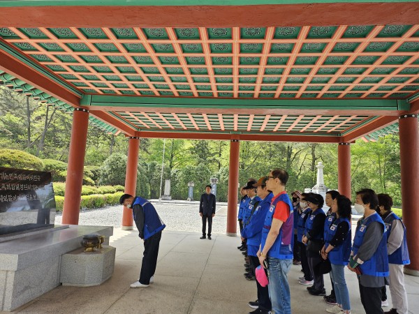 c03631bf362321b11e2229f860a5b6d1.jpg