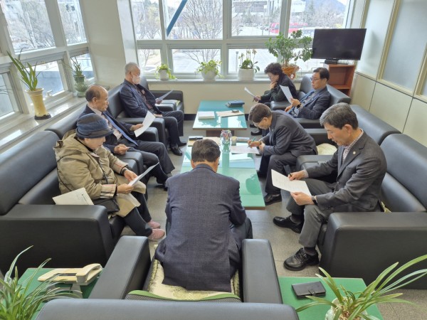 6fab3225625fb83c575fe8d1ac610e1d.jpg