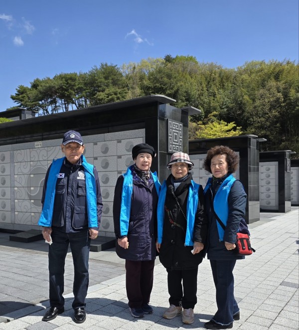 d071cd8fbff1905adab2e44fbff8b45e.jpg