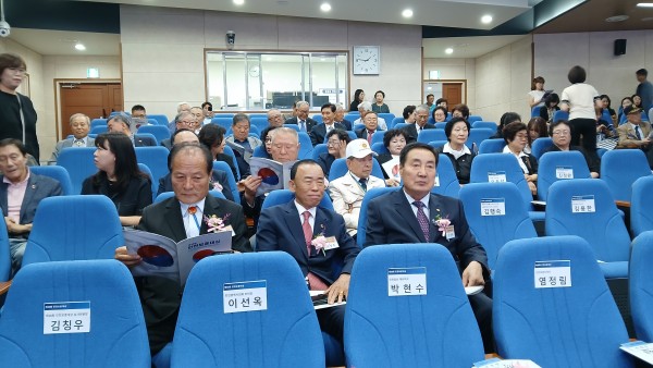 d9ce109b8fe13e07bf96815d535e853d.jpg