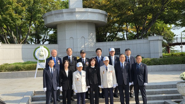 0d295de55dbcacf95c2466453181ec72.jpg