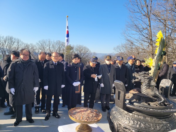 2601_참배.jpg
